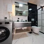 Dorado No 12 Iki Tek Yatakli Havuz Manzarali Appartement *